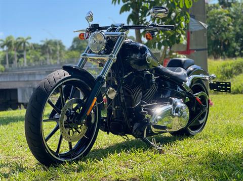 2015 Harley-Davidson Breakout® in North Miami Beach, Florida - Photo 18