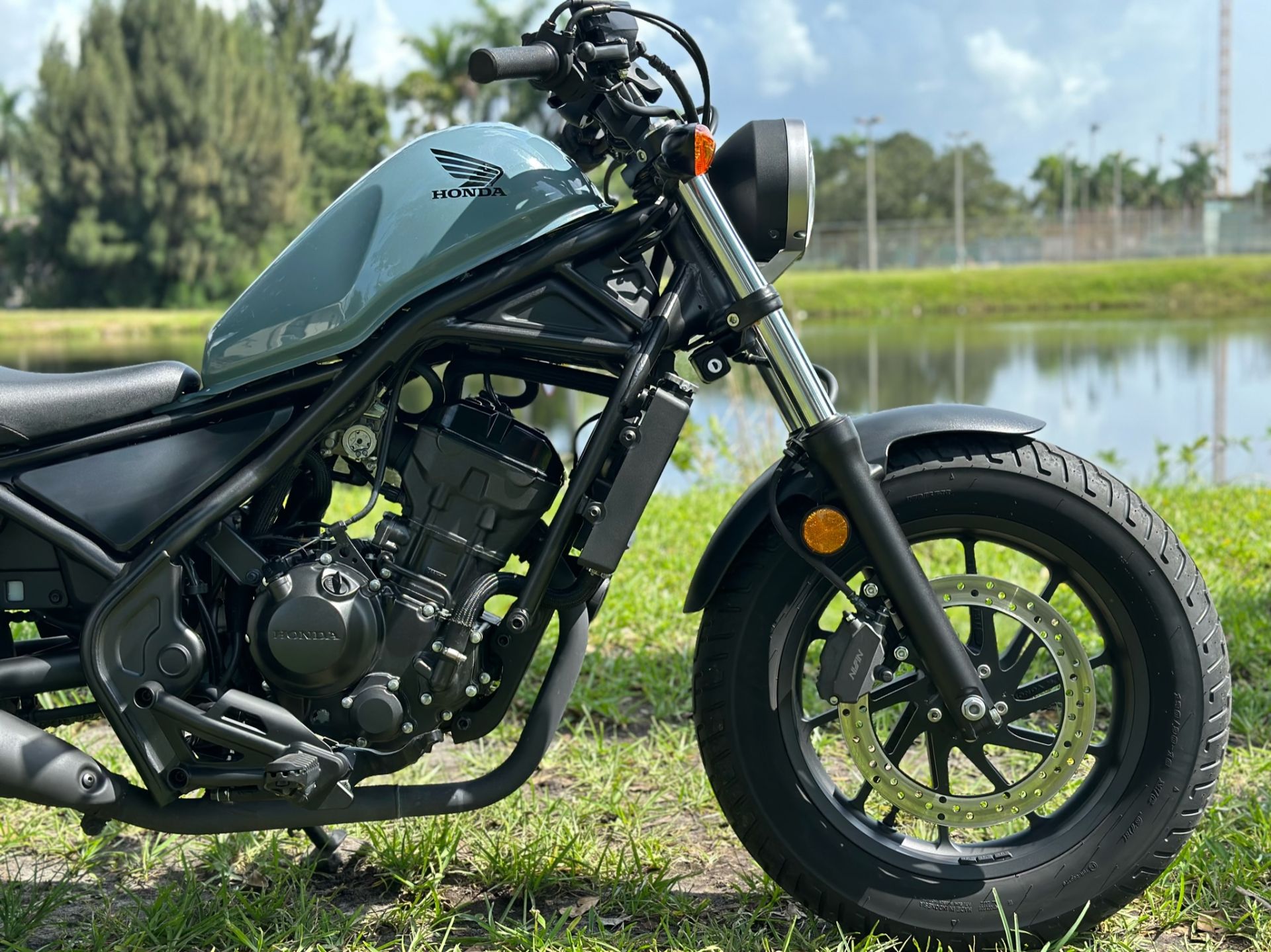 2019 Honda Rebel 300 in North Miami Beach, Florida - Photo 5