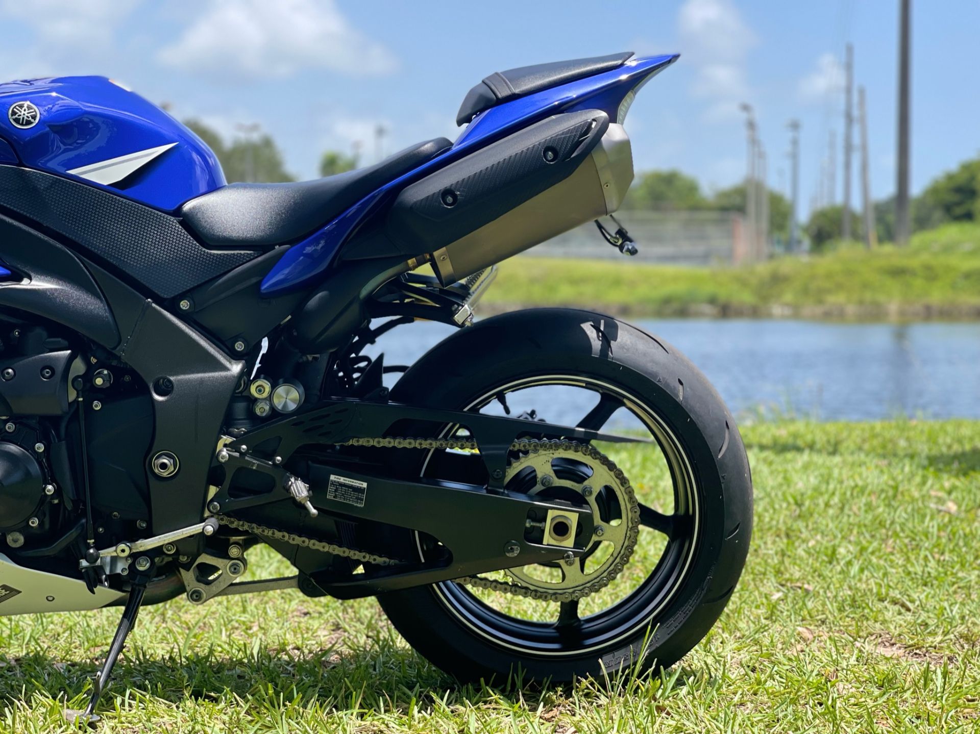 2013 Yamaha YZF-R1 in North Miami Beach, Florida - Photo 21