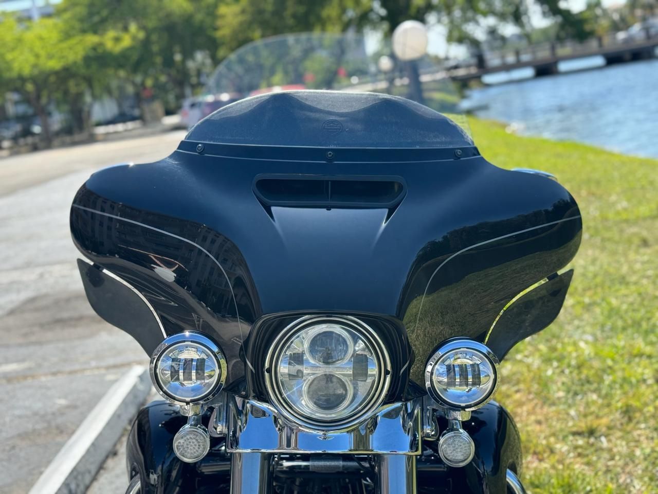 2017 Harley-Davidson Electra Glide® Ultra Classic® in North Miami Beach, Florida - Photo 7