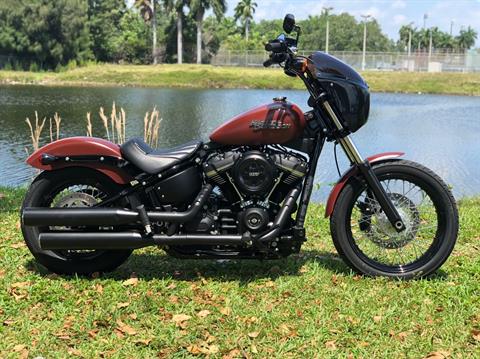 2018 Harley-Davidson Street Bob® 107 in North Miami Beach, Florida - Photo 3