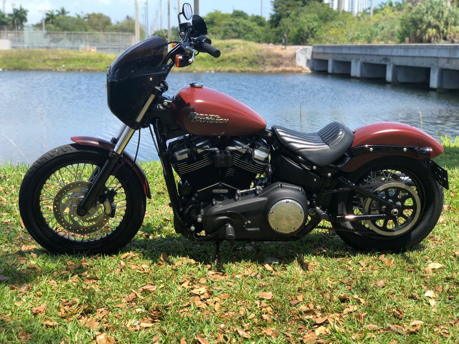 2018 Harley-Davidson Street Bob® 107 in North Miami Beach, Florida - Photo 15