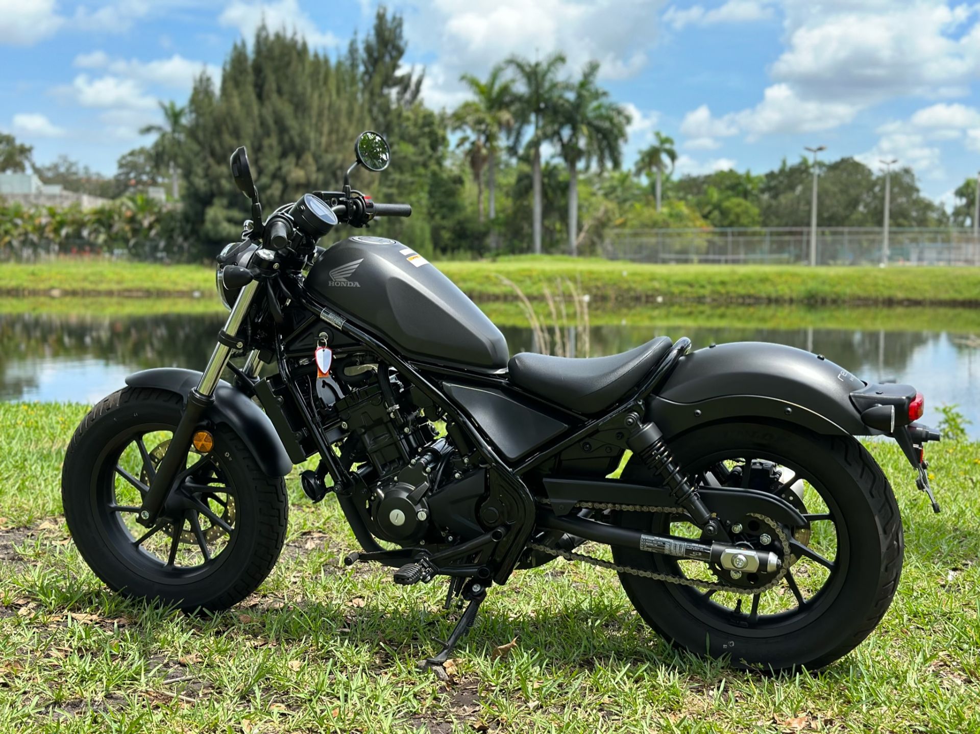 2021 Honda Rebel 300 in North Miami Beach, Florida - Photo 17