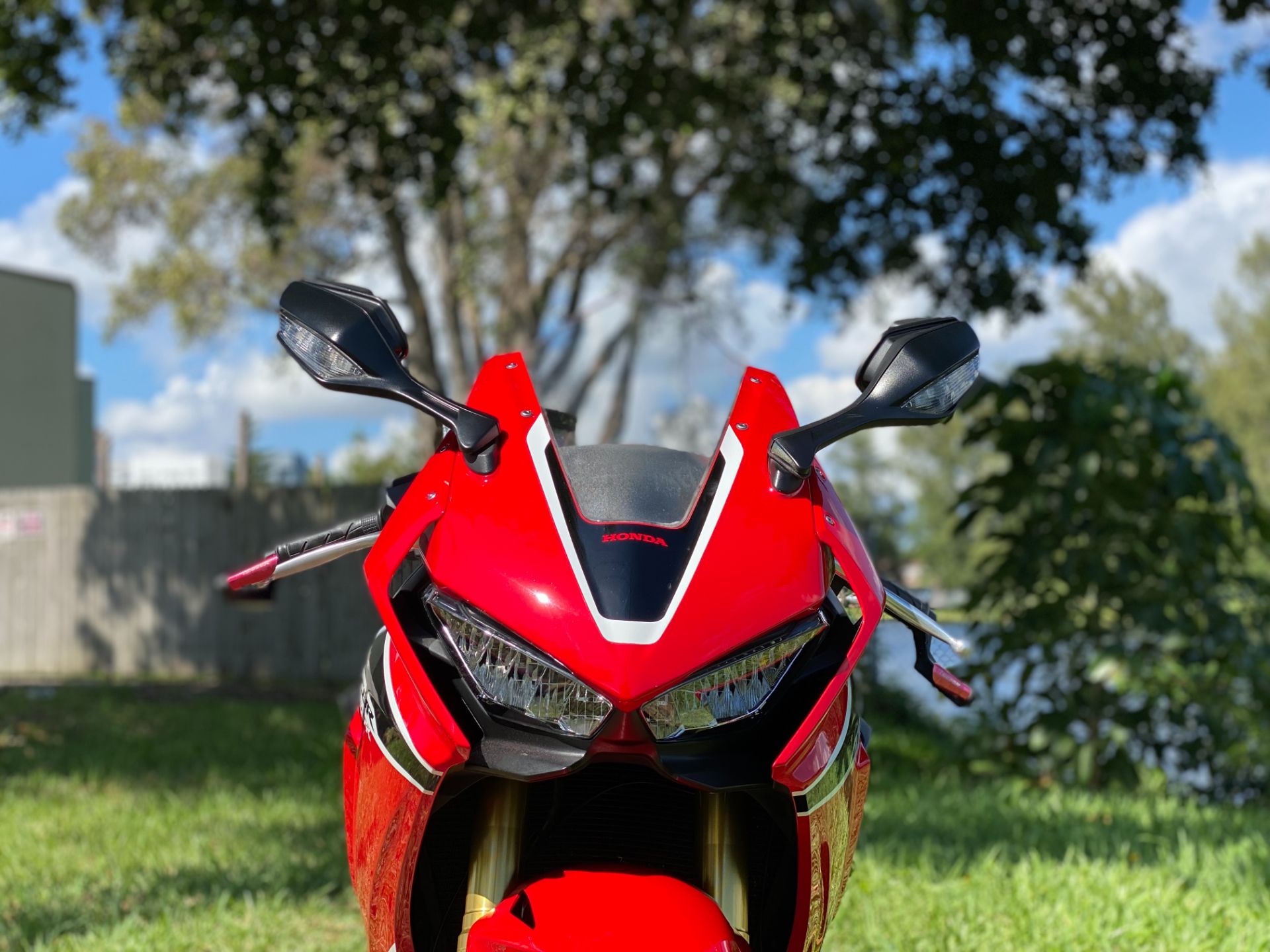 2017 Honda CBR1000RR in North Miami Beach, Florida - Photo 9