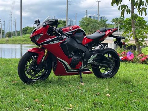 2017 Honda CBR1000RR in North Miami Beach, Florida - Photo 15