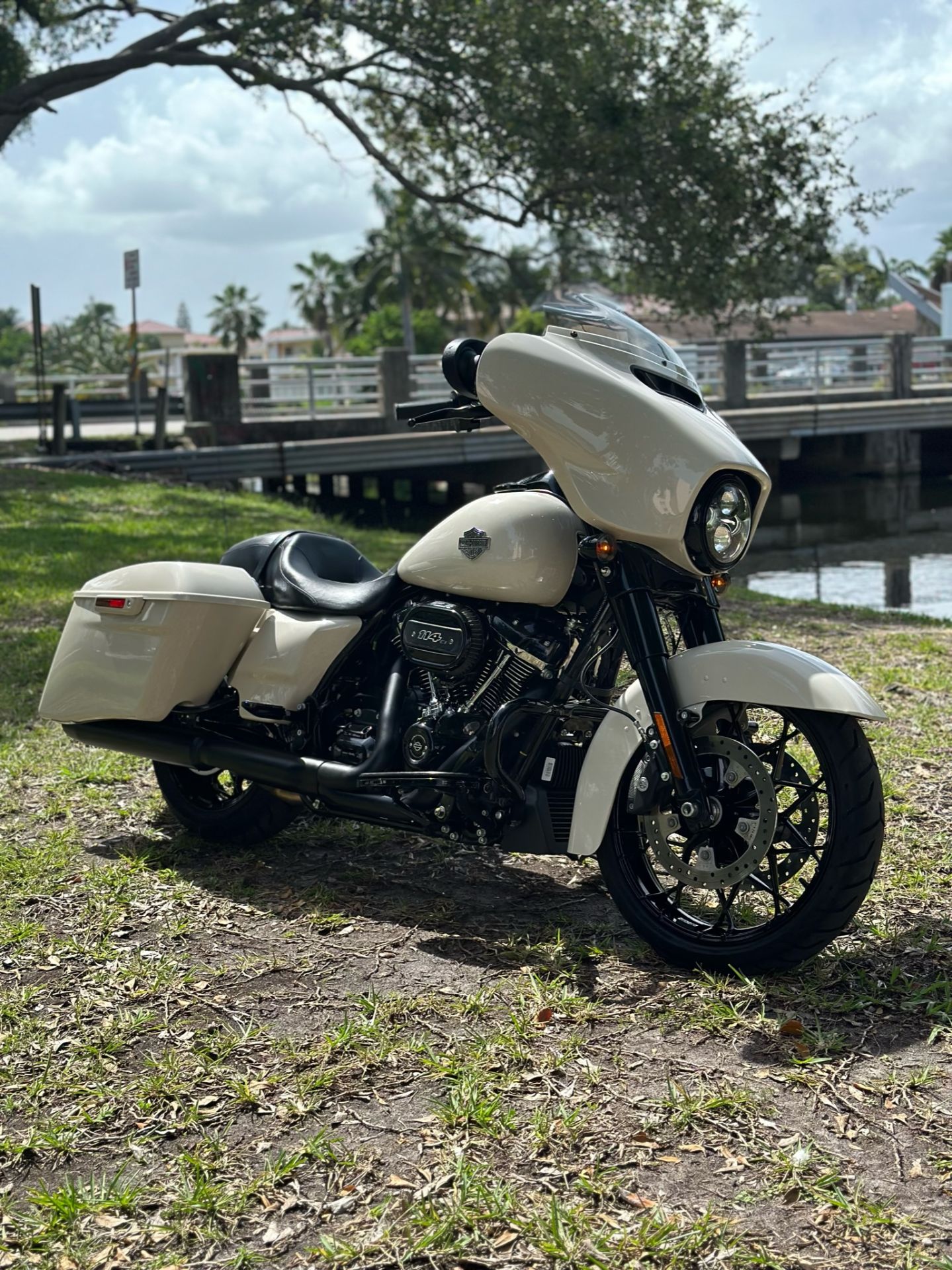 2022 Harley-Davidson Street Glide® Special in North Miami Beach, Florida - Photo 4