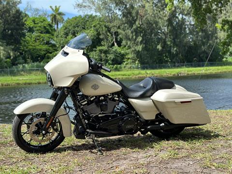 2022 Harley-Davidson Street Glide® Special in North Miami Beach, Florida - Photo 20