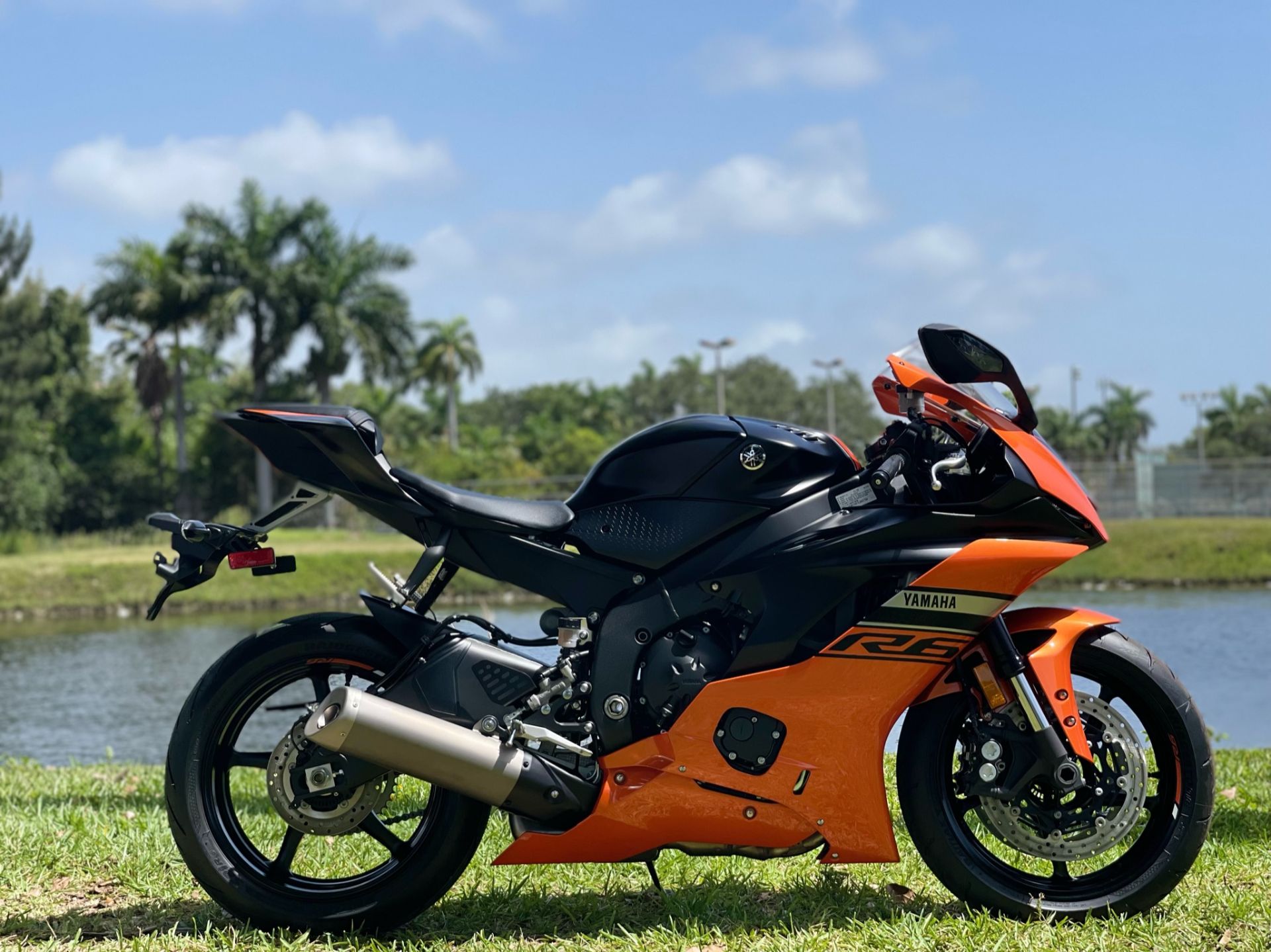 2021 Yamaha YZF-R6 in North Miami Beach, Florida - Photo 2