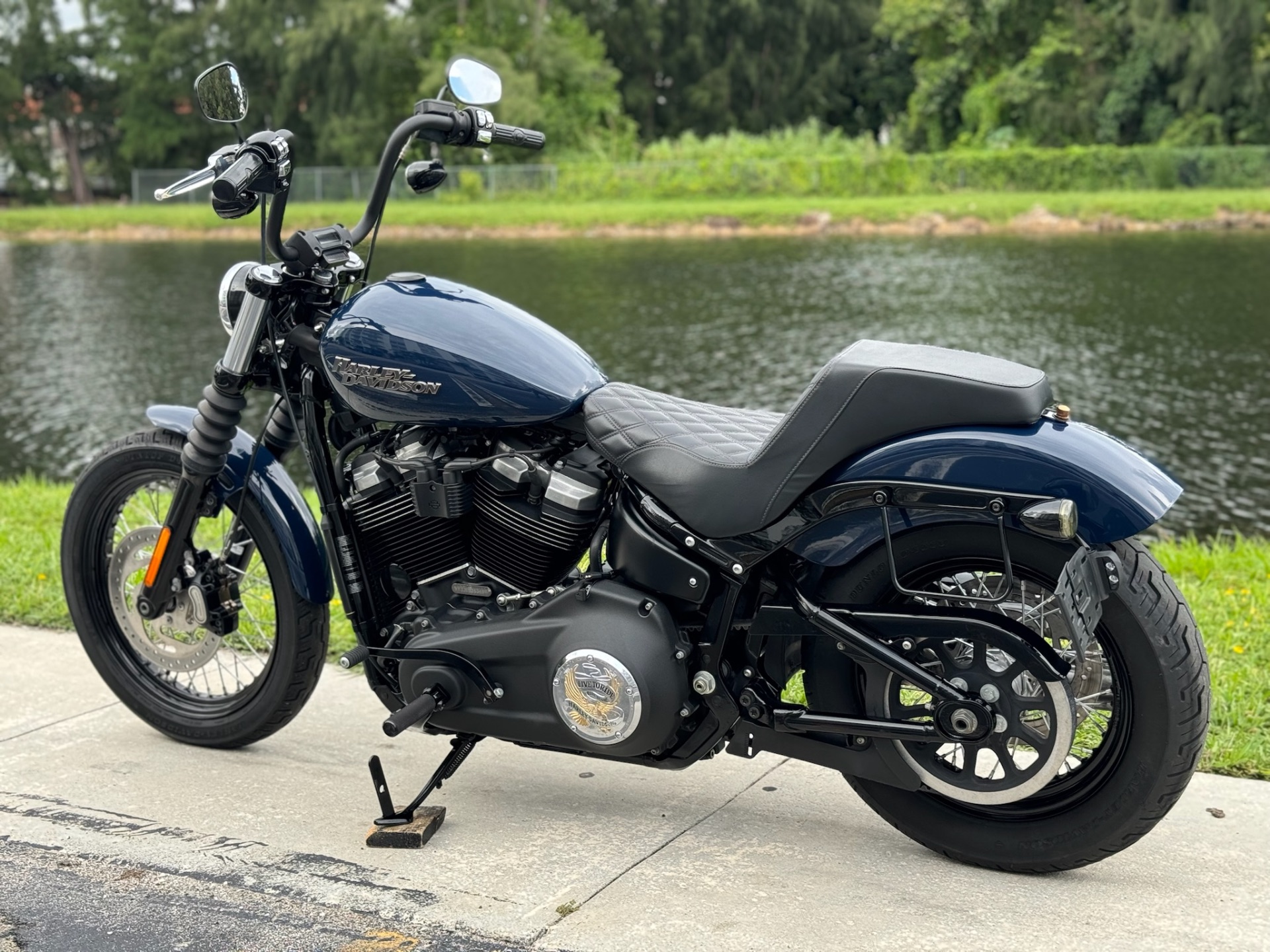 2019 Harley-Davidson Street Bob® in North Miami Beach, Florida - Photo 13