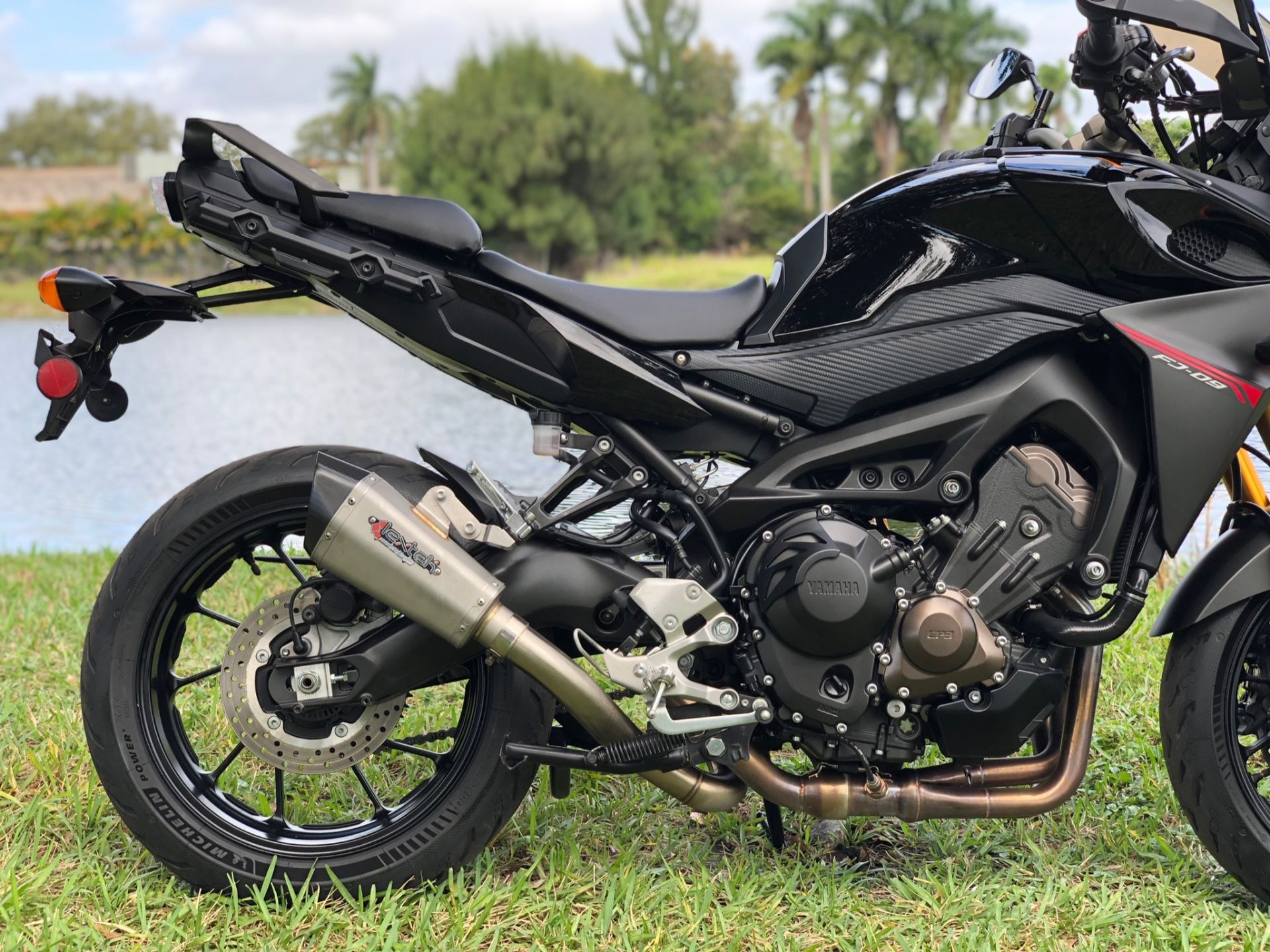 2016 Yamaha FJ-09 in North Miami Beach, Florida - Photo 5