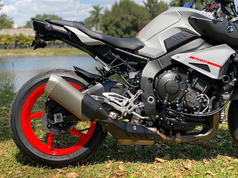 2019 Yamaha MT-10 in North Miami Beach, Florida - Photo 5