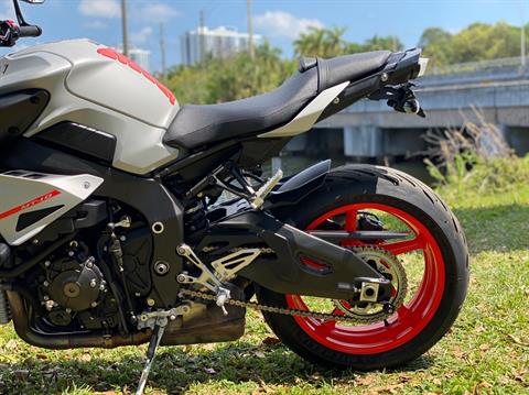 2019 Yamaha MT-10 in North Miami Beach, Florida - Photo 15