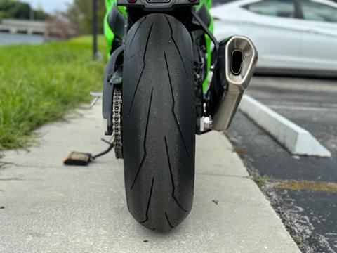 2023 Kawasaki Ninja ZX-10RR in North Miami Beach, Florida - Photo 10