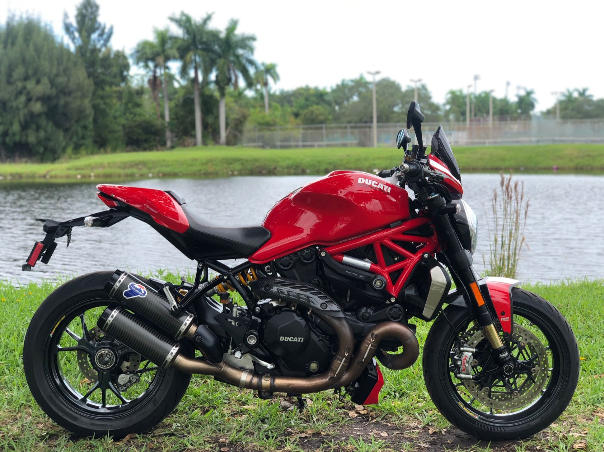 2017 Ducati Monster 1200 R in North Miami Beach, Florida - Photo 3