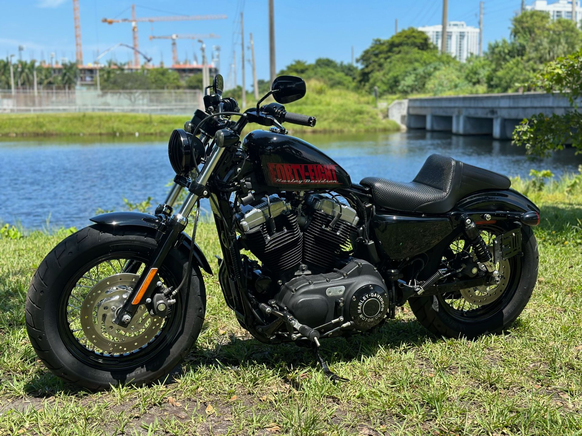 2013 Harley-Davidson Sportster® Forty-Eight® in North Miami Beach, Florida - Photo 20