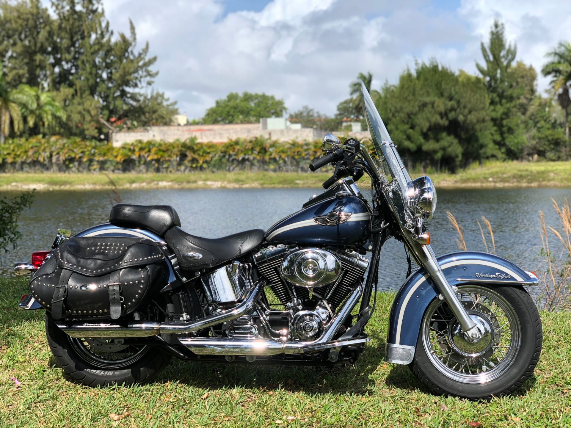 2003 Harley-Davidson FLSTC/FLSTCI Heritage Softail® Classic in North Miami Beach, Florida - Photo 2