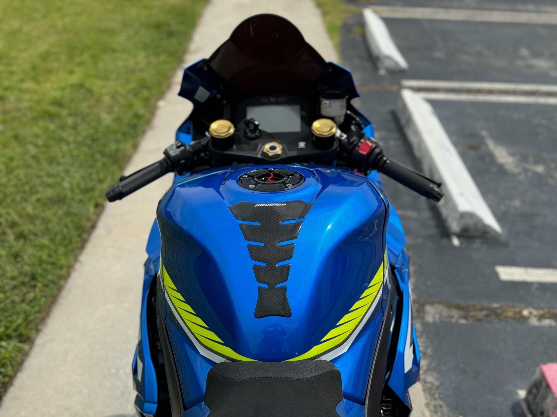 2017 Suzuki GSX-R1000R in North Miami Beach, Florida - Photo 11