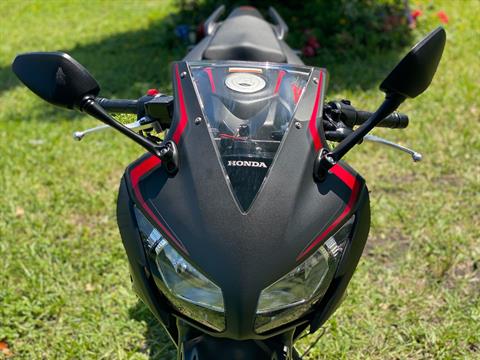 2022 Honda CBR300R in North Miami Beach, Florida - Photo 12