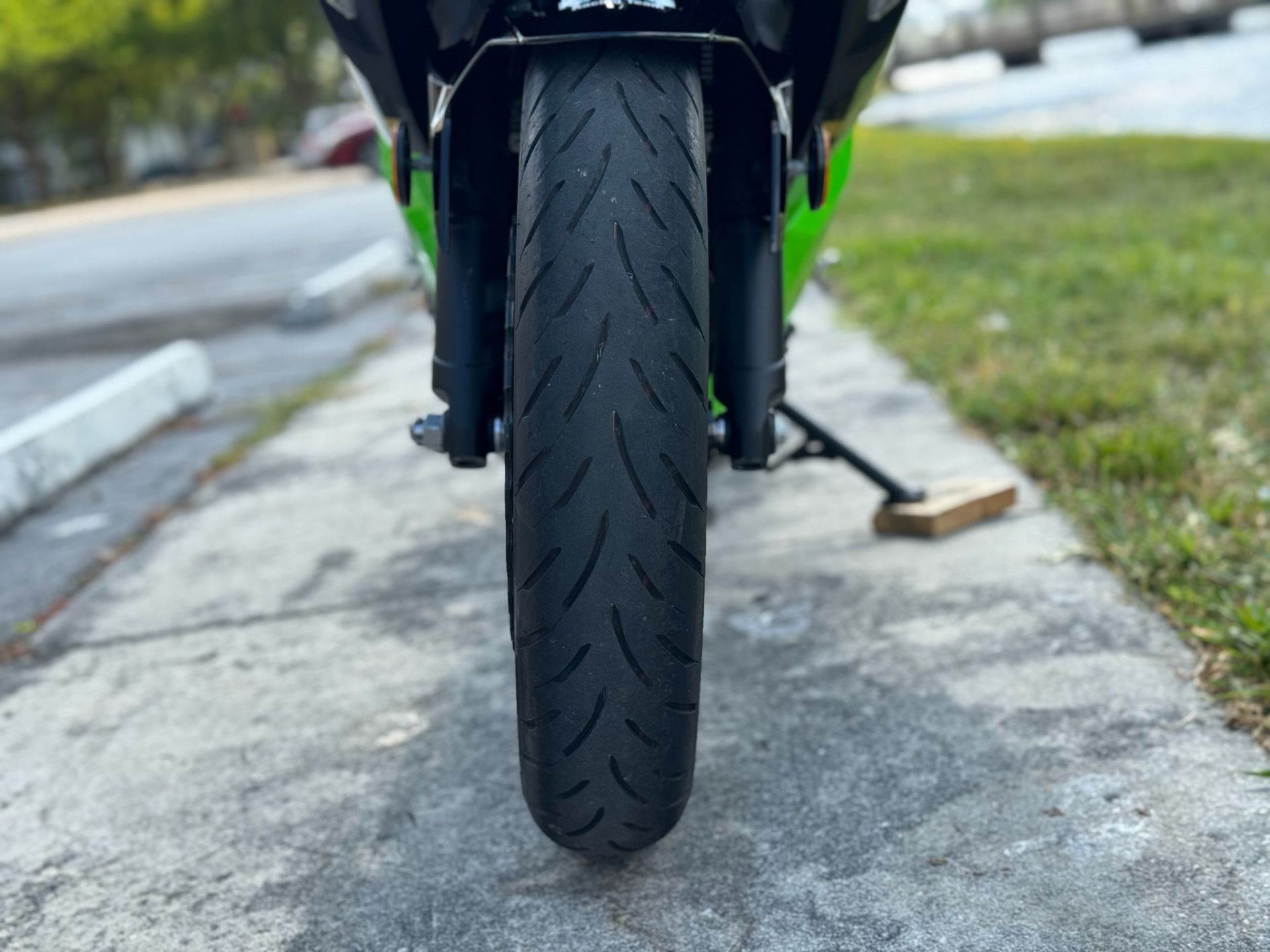 2020 Kawasaki Ninja 400 ABS KRT Edition in North Miami Beach, Florida - Photo 8