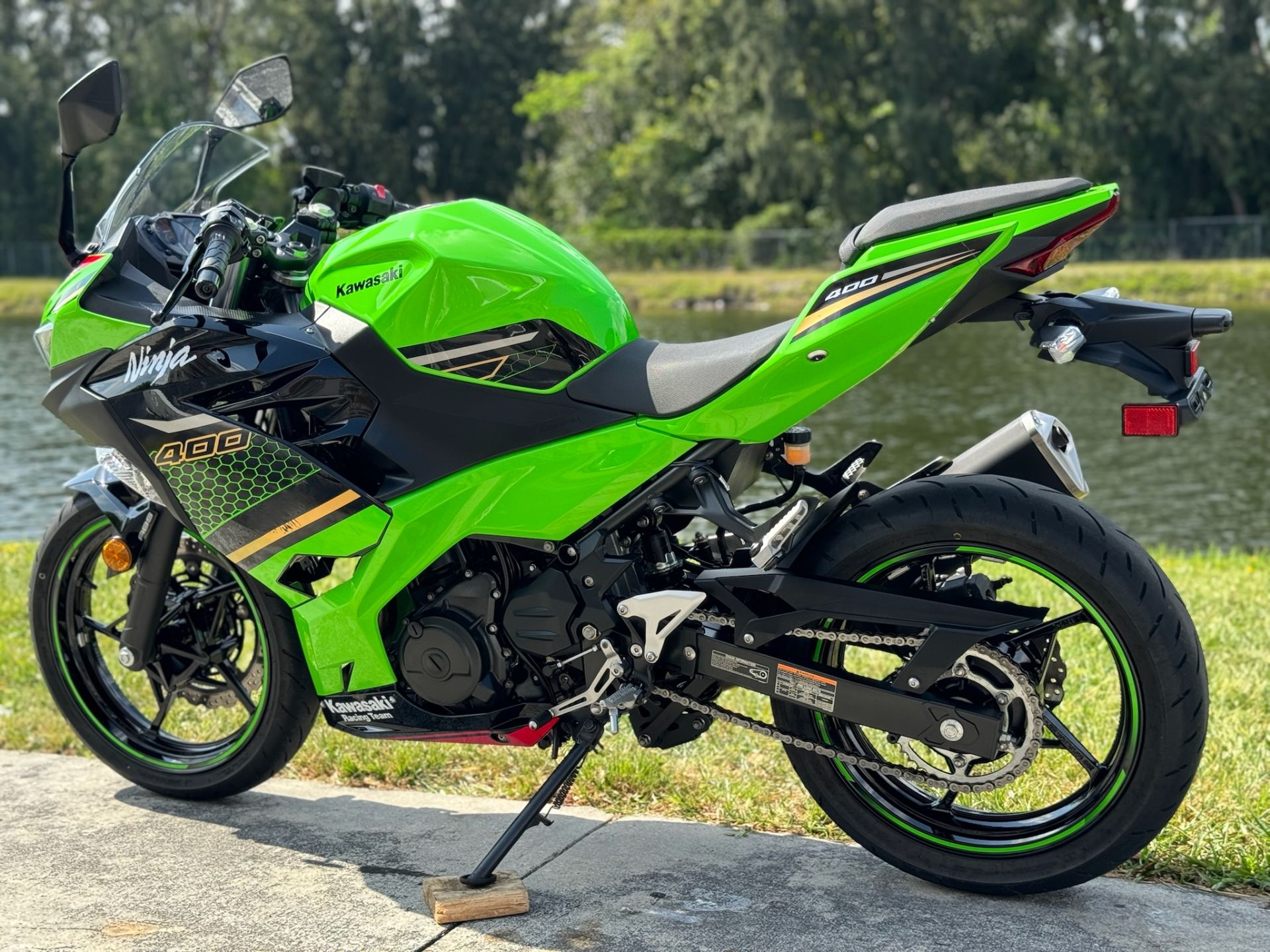 2020 Kawasaki Ninja 400 ABS KRT Edition in North Miami Beach, Florida - Photo 12