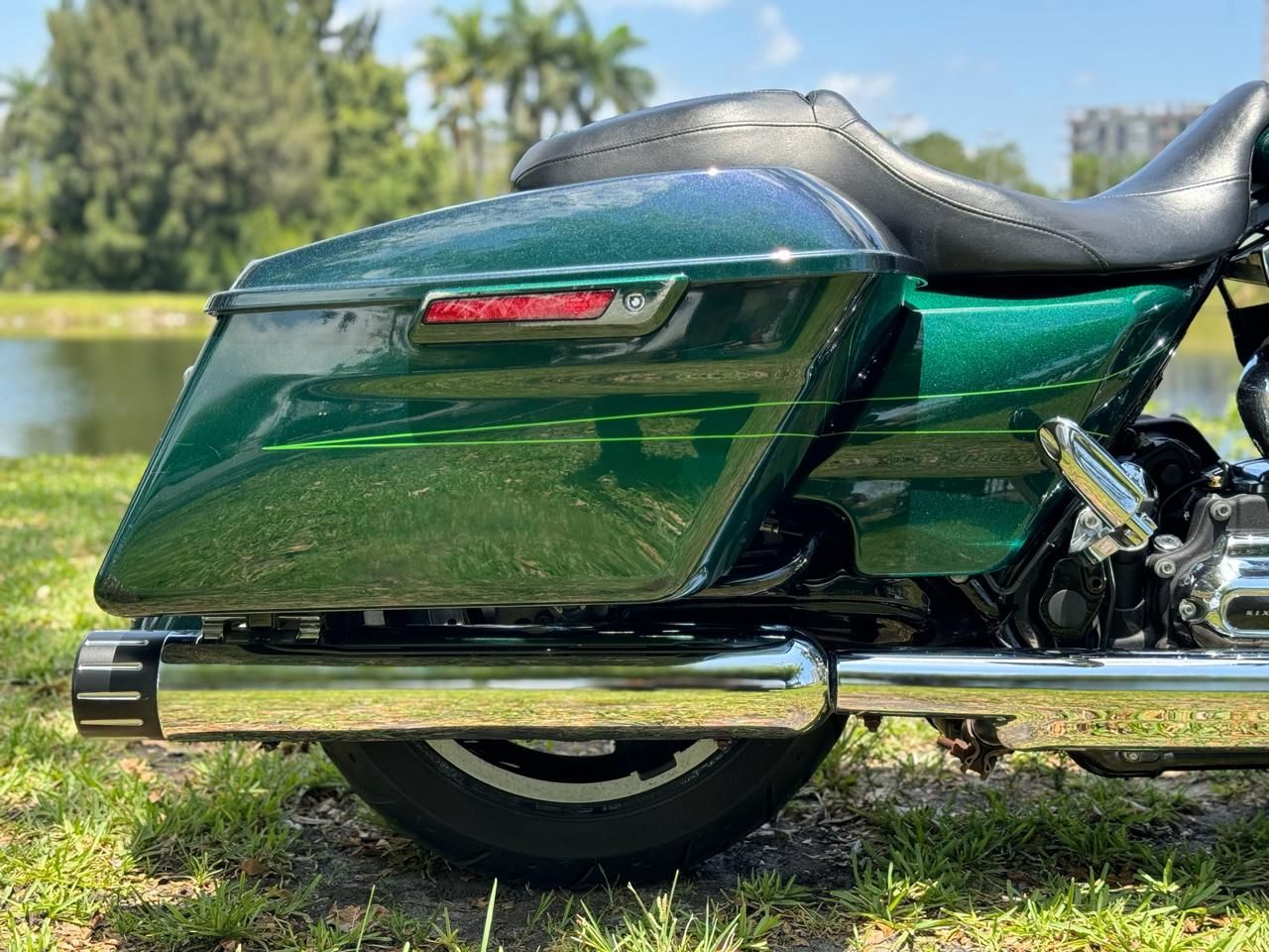 2015 Harley-Davidson Street Glide® Special in North Miami Beach, Florida - Photo 5