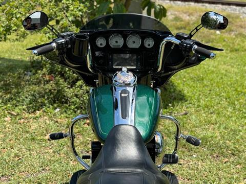 2015 Harley-Davidson Street Glide® Special in North Miami Beach, Florida - Photo 10