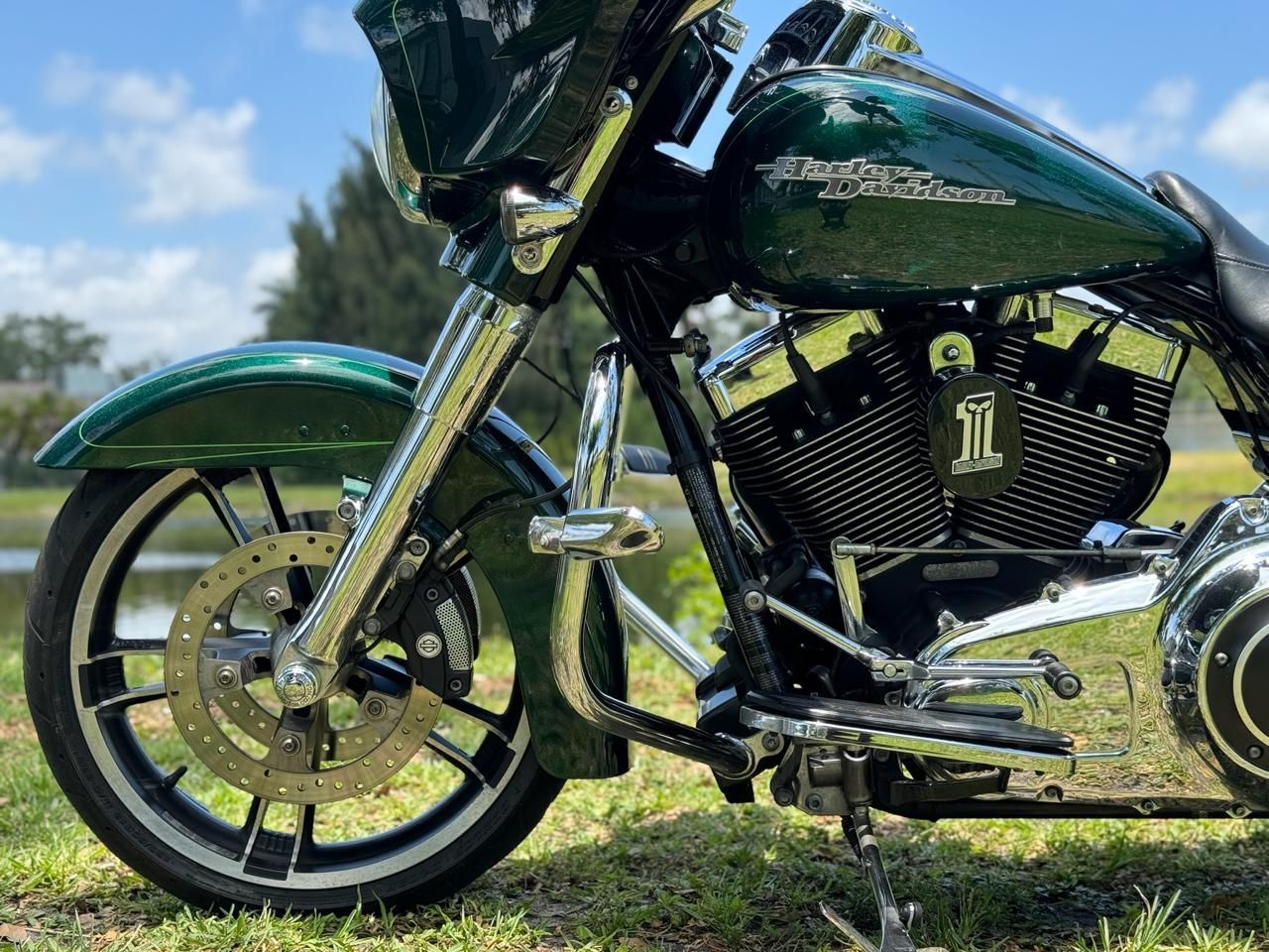 2015 Harley-Davidson Street Glide® Special in North Miami Beach, Florida - Photo 12