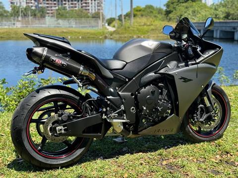 2013 Yamaha YZF-R1 in North Miami Beach, Florida - Photo 4