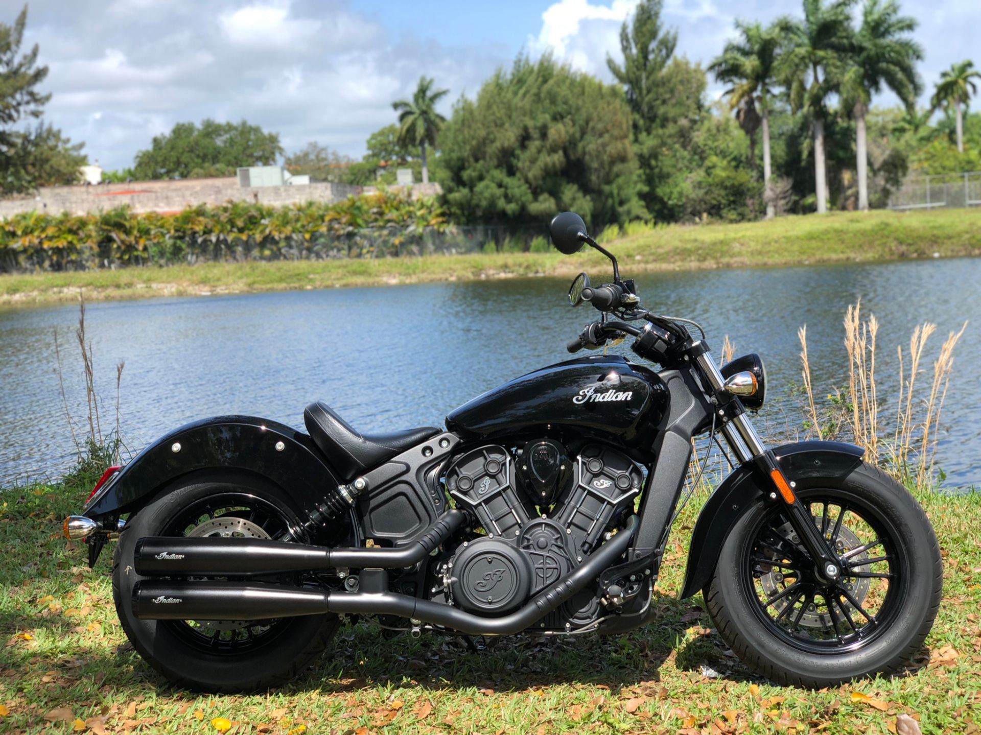 2021 Indian Scout® Sixty in North Miami Beach, Florida - Photo 2