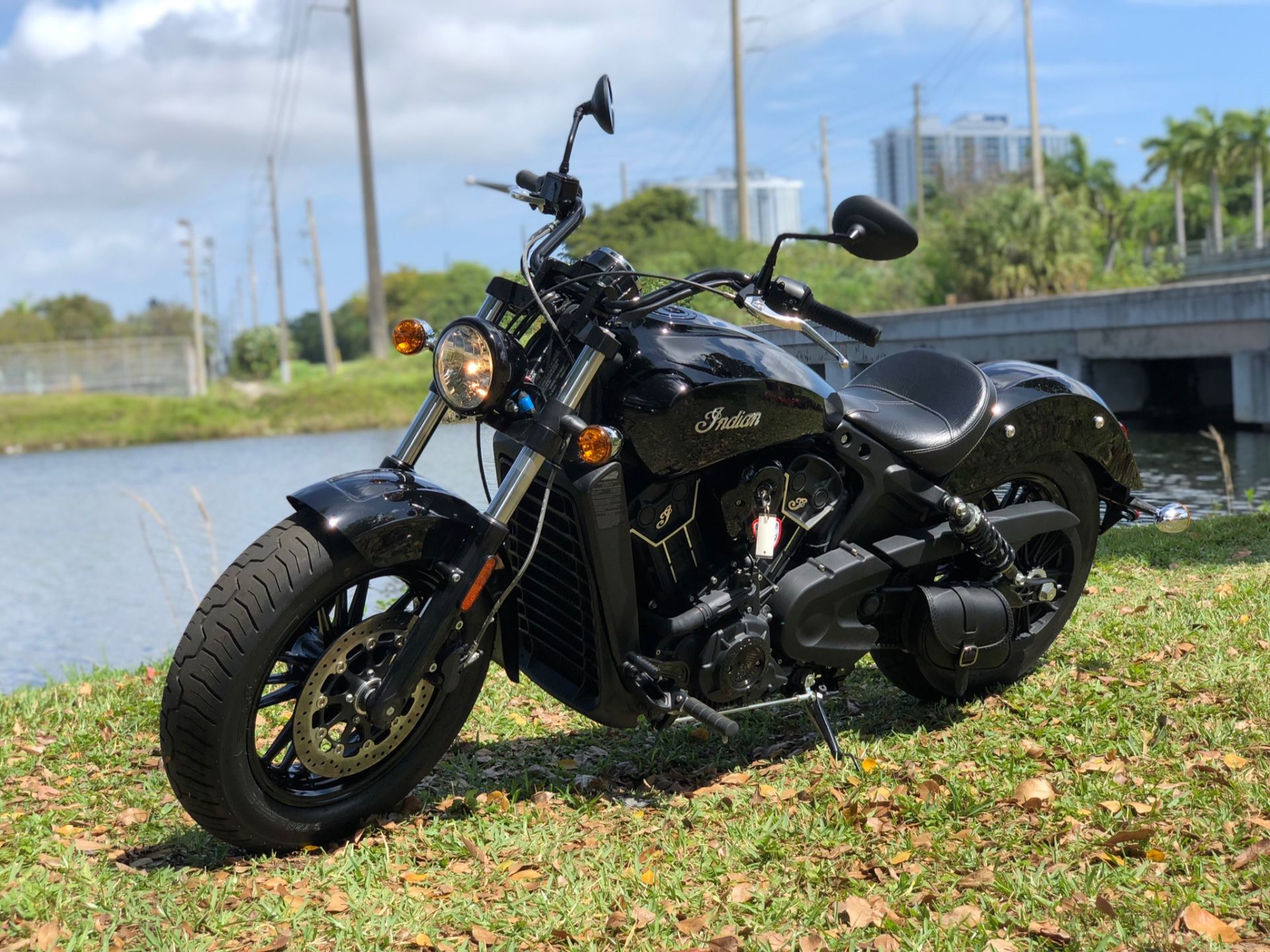 2021 Indian Scout® Sixty in North Miami Beach, Florida - Photo 17