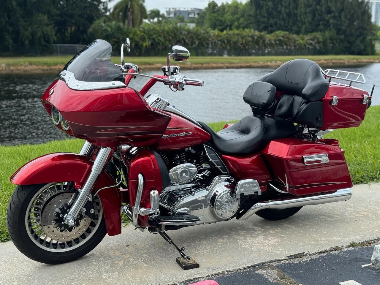 2013 Harley-Davidson Road Glide® Ultra in North Miami Beach, Florida - Photo 12