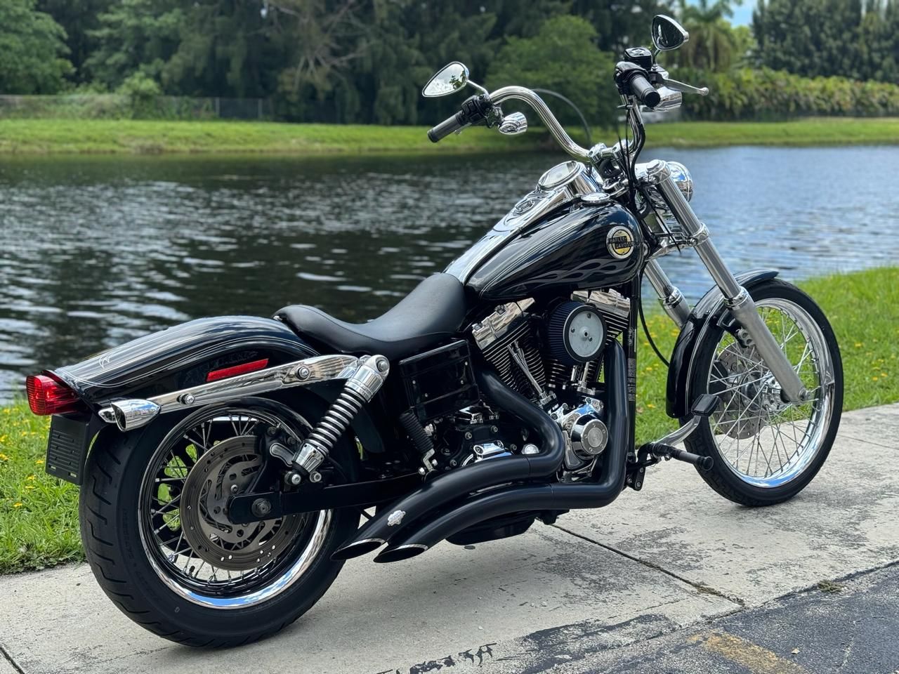 2007 Harley-Davidson Dyna® Wide Glide® in North Miami Beach, Florida - Photo 4