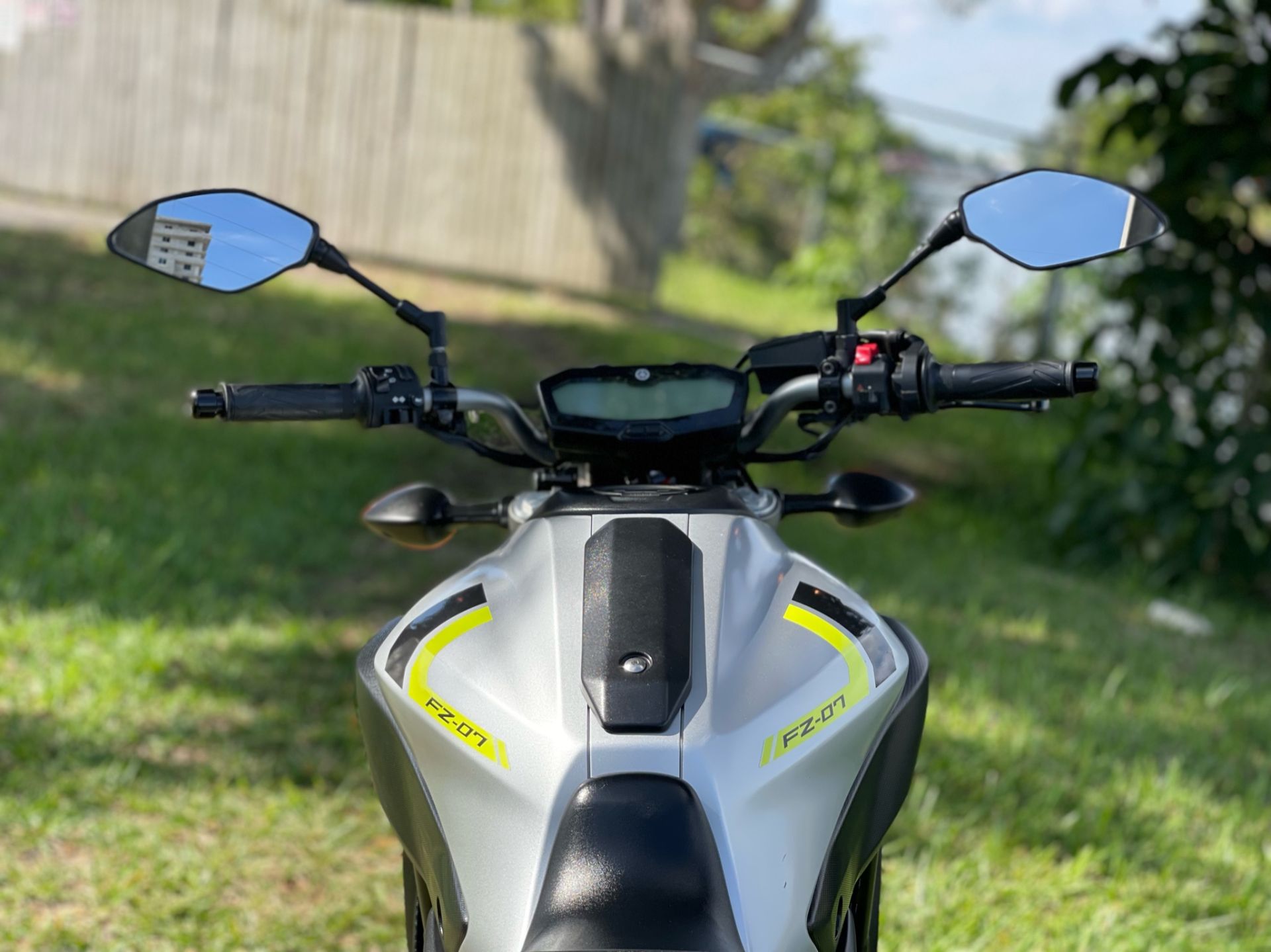2017 Yamaha FZ-07 in North Miami Beach, Florida - Photo 13