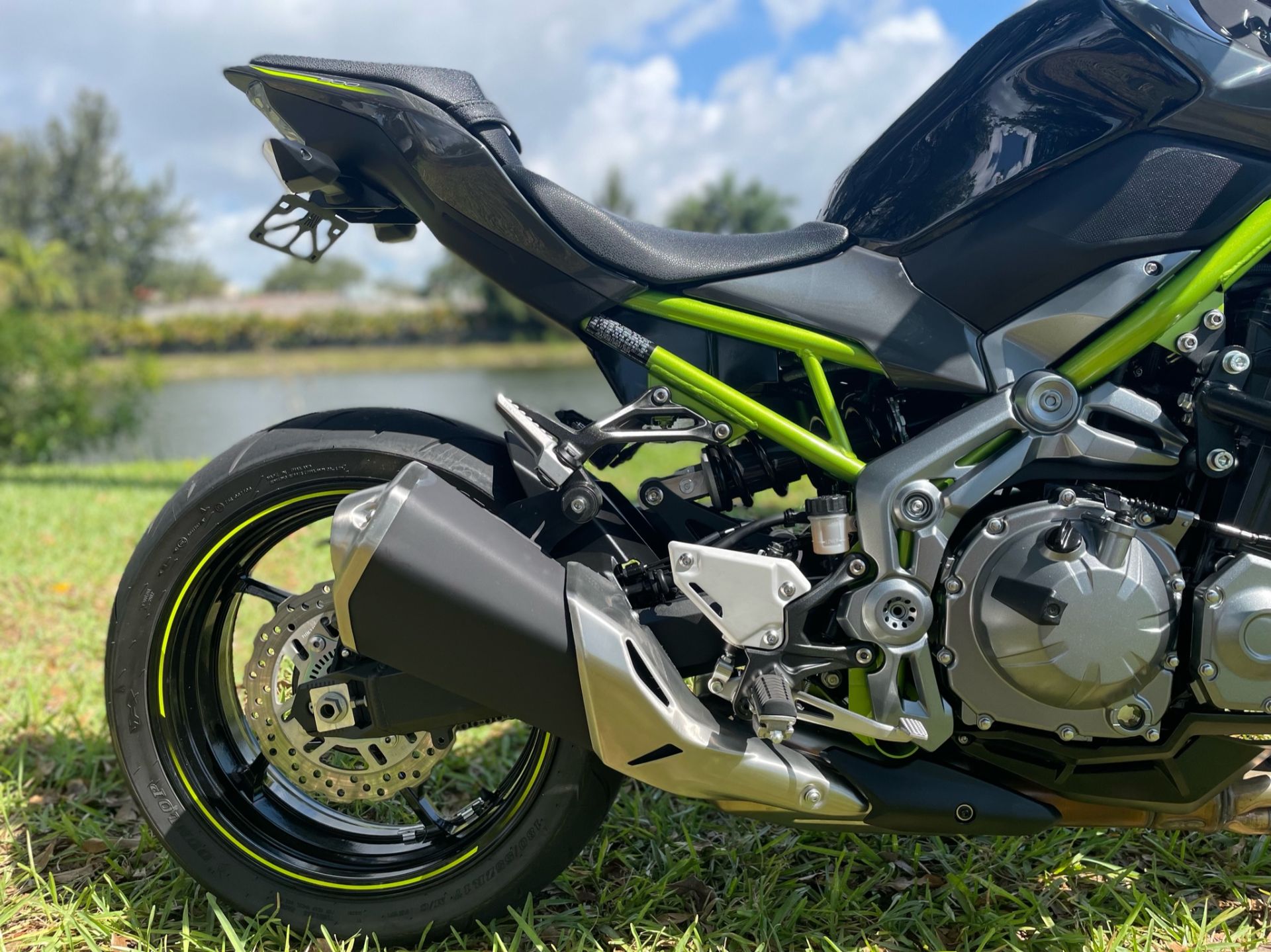 2017 Kawasaki Z900 ABS in North Miami Beach, Florida - Photo 4