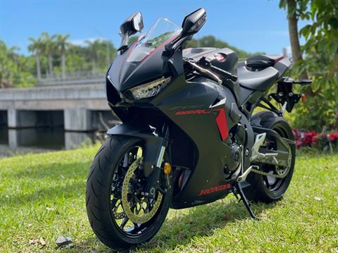 2017 Honda CBR1000RR ABS in North Miami Beach, Florida - Photo 18