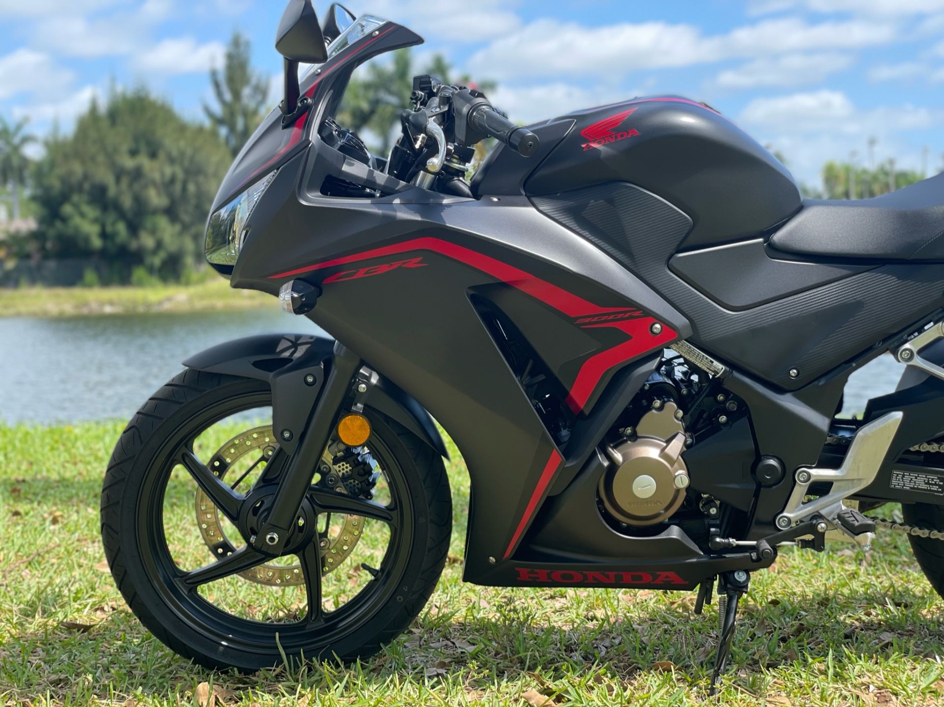 2021 Honda CBR300R in North Miami Beach, Florida - Photo 21