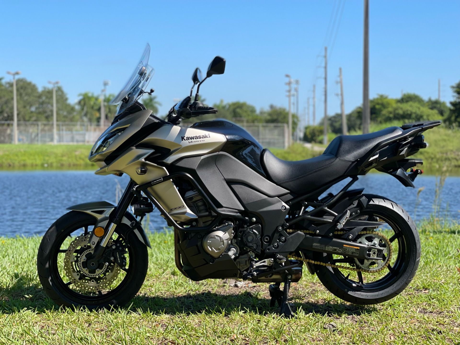 2016 Kawasaki Versys 1000 LT in North Miami Beach, Florida - Photo 19