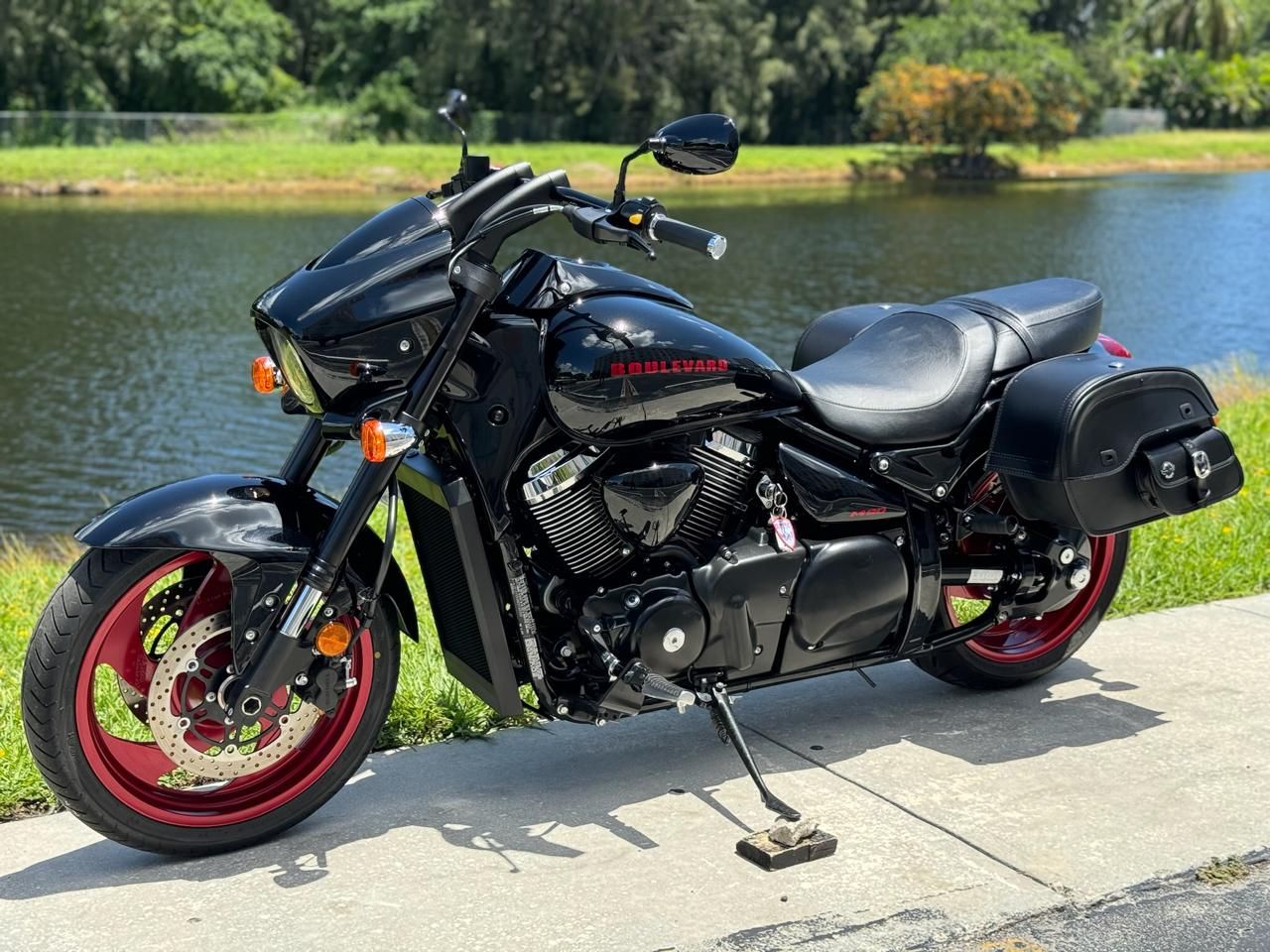 2019 Suzuki Boulevard M90 in North Miami Beach, Florida - Photo 12