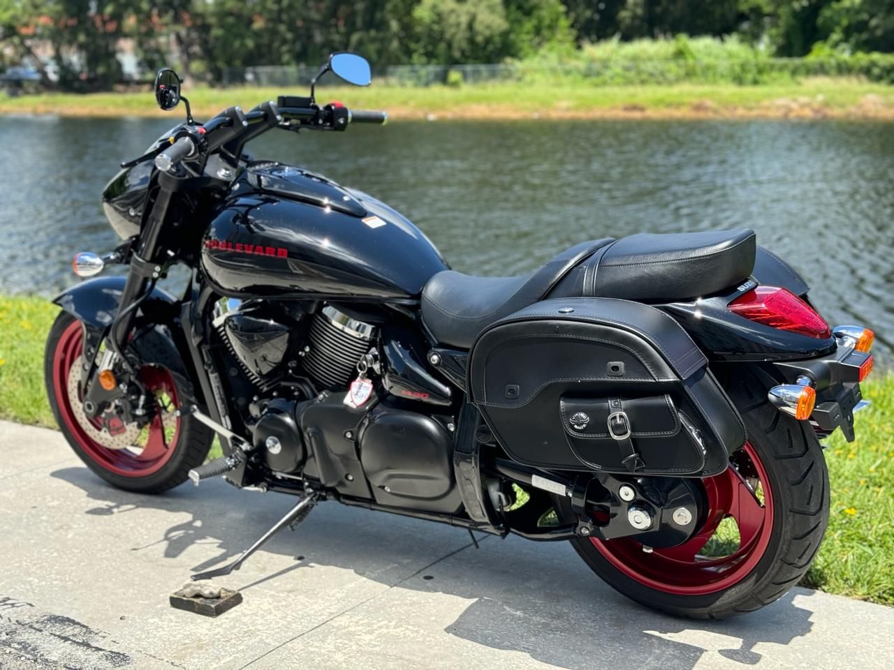 2019 Suzuki Boulevard M90 in North Miami Beach, Florida - Photo 14