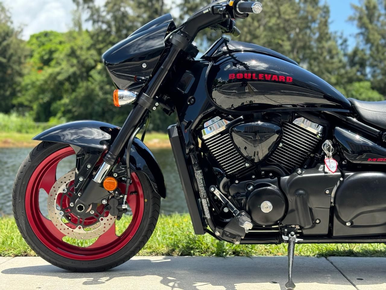 2019 Suzuki Boulevard M90 in North Miami Beach, Florida - Photo 15