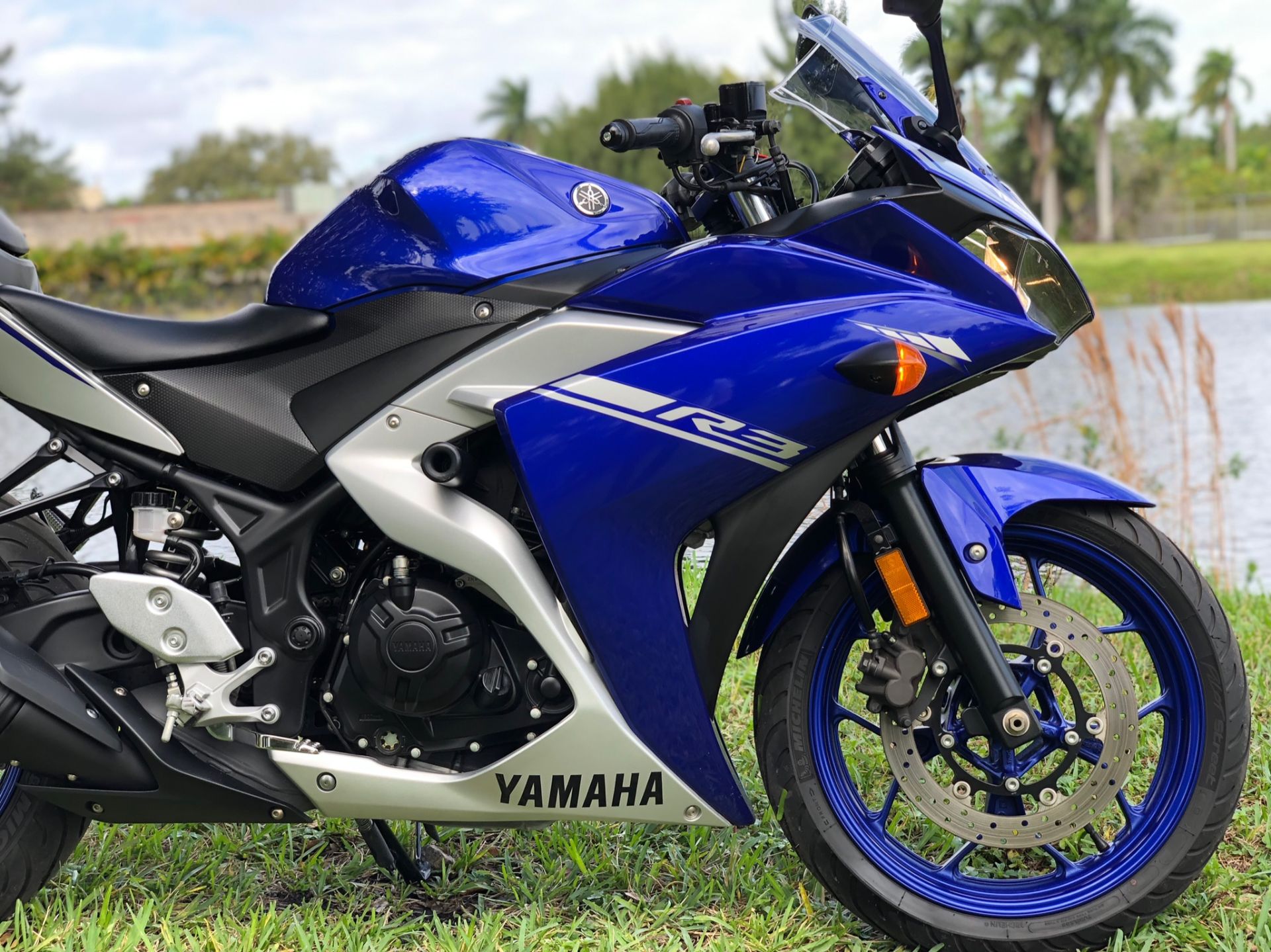2017 Yamaha YZF-R3 in North Miami Beach, Florida - Photo 6