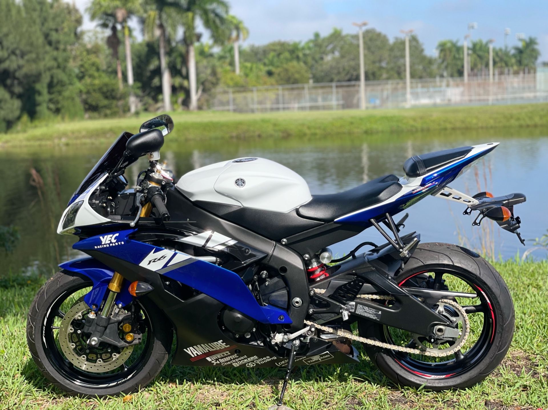 2015 Yamaha YZF-R6 in North Miami Beach, Florida - Photo 19