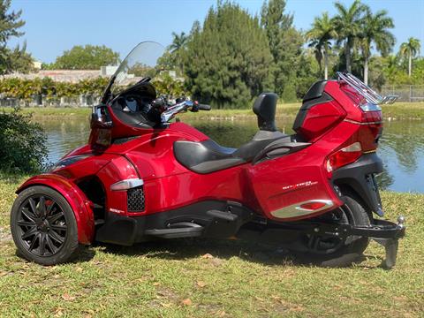 2016 Can-Am Spyder RT-S SE6 in North Miami Beach, Florida - Photo 17