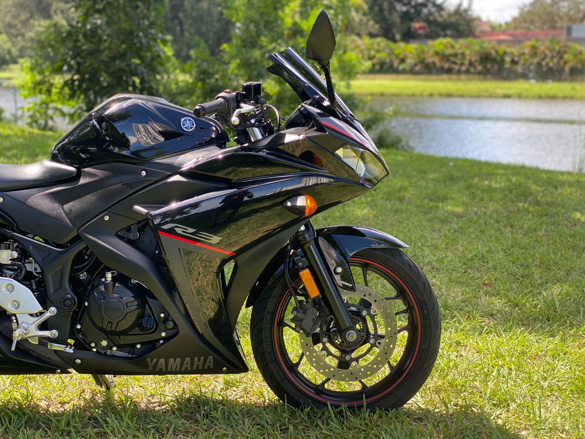 2018 Yamaha YZF-R3 ABS in North Miami Beach, Florida - Photo 7