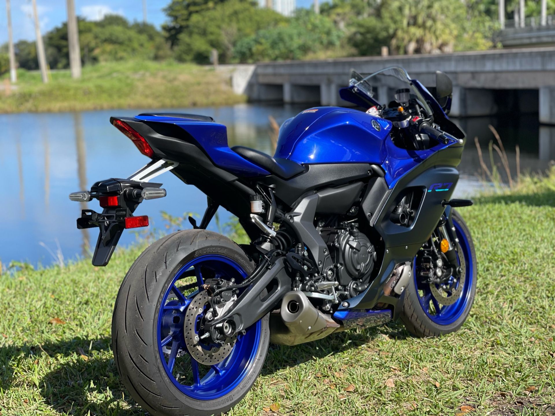 2022 Yamaha YZF-R7 in North Miami Beach, Florida - Photo 4
