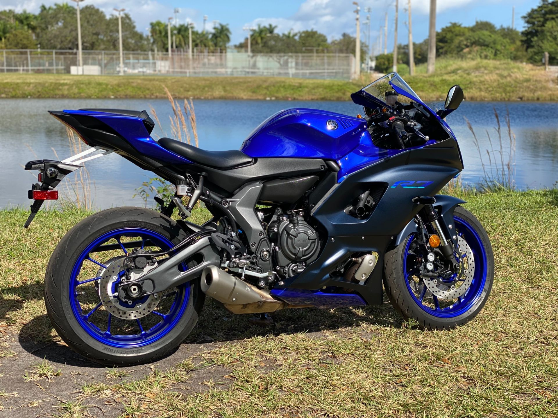 2022 Yamaha YZF-R7 in North Miami Beach, Florida - Photo 4