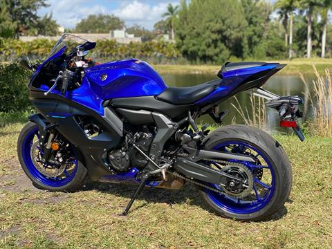 2022 Yamaha YZF-R7 in North Miami Beach, Florida - Photo 18