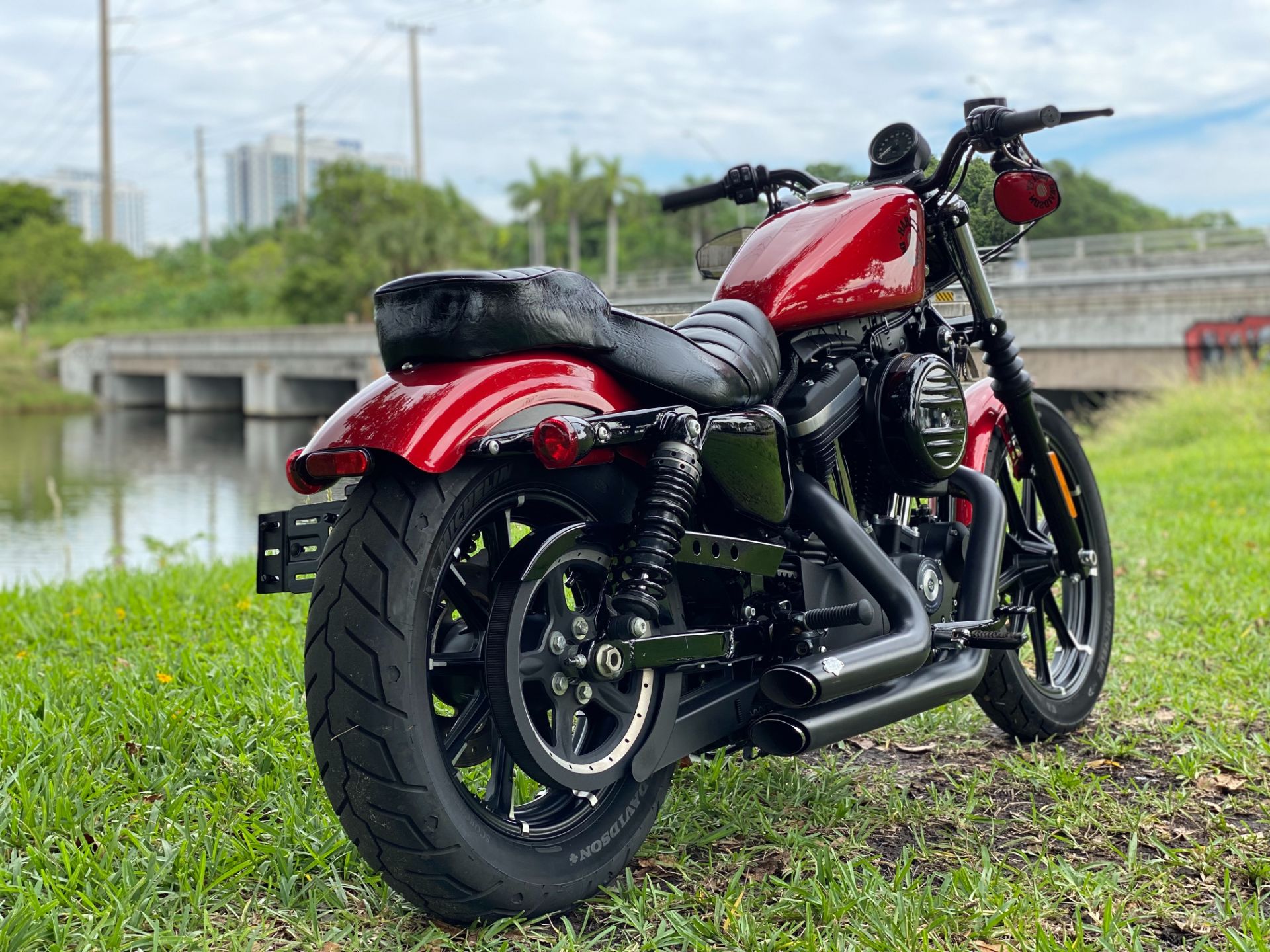 2019 Harley-Davidson Iron 883™ in North Miami Beach, Florida - Photo 4