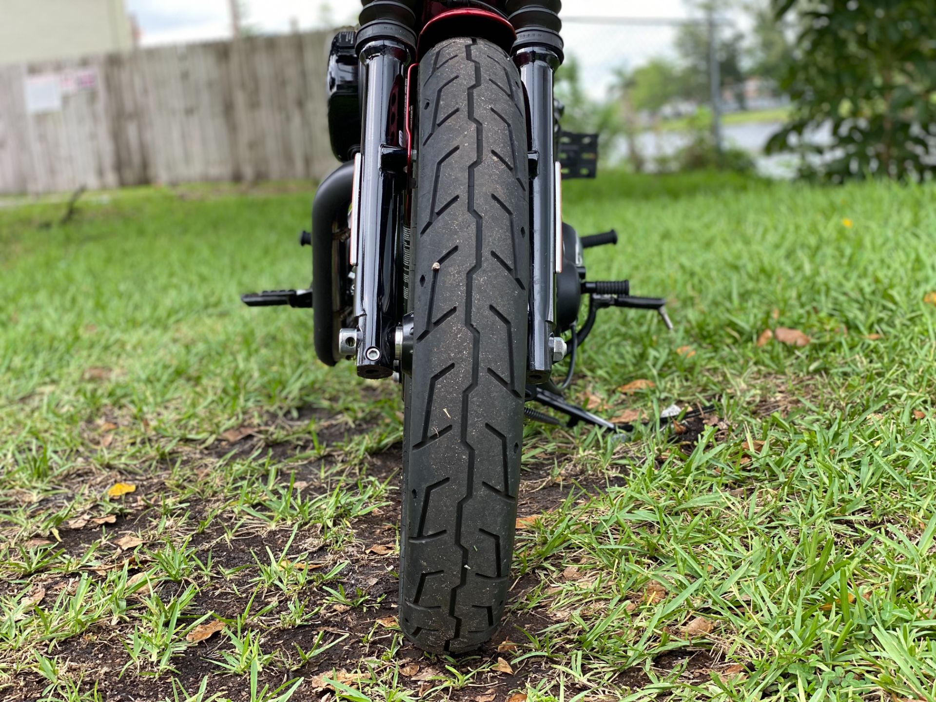 2019 Harley-Davidson Iron 883™ in North Miami Beach, Florida - Photo 8