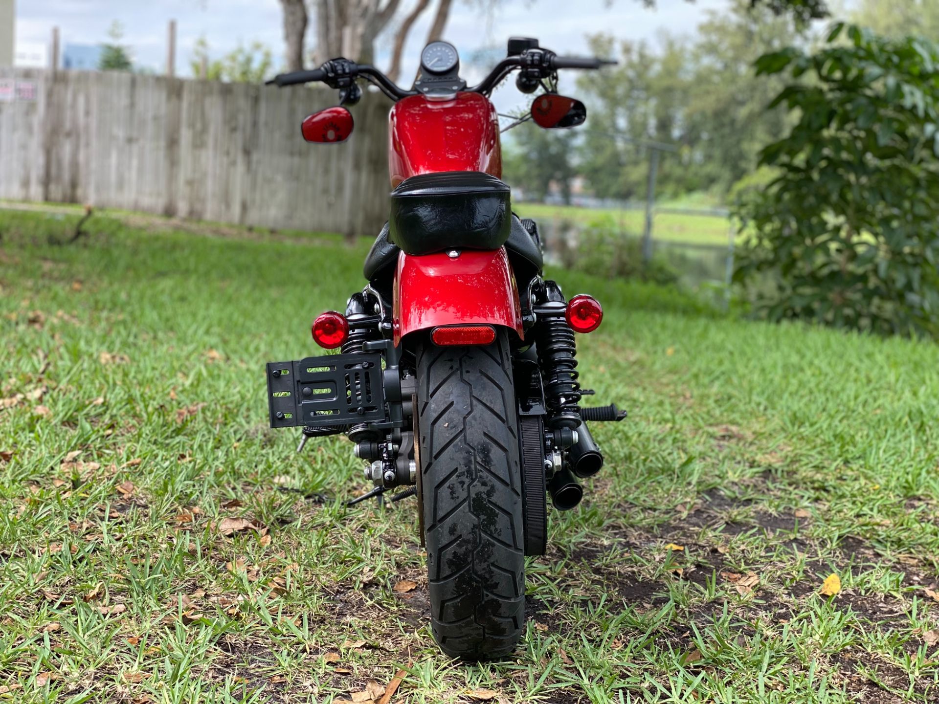 2019 Harley-Davidson Iron 883™ in North Miami Beach, Florida - Photo 11